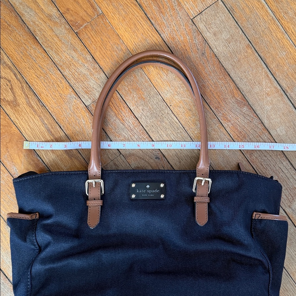 Kate Spade Diaper Bag with changing pad - Picture 15 of 16